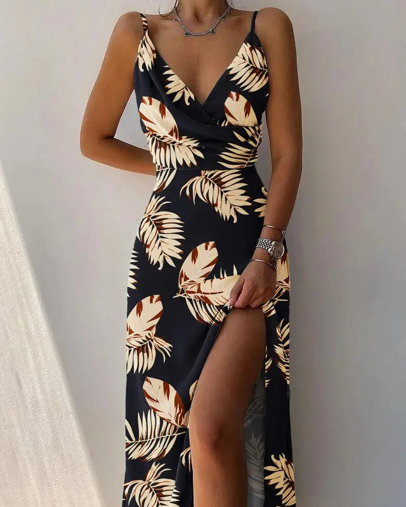 Vestido largo tropical con escote en V y abertura alta