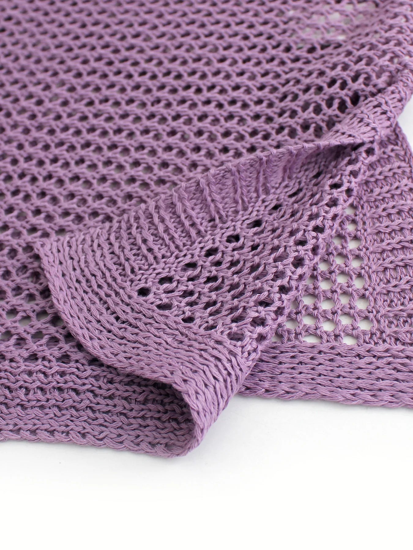 Falda corta con nudo lateral estilo playero chic y moderno