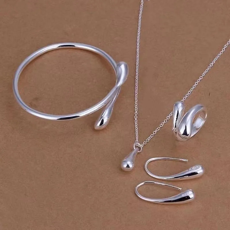 Set de joyas 4 piezas con diseño de gota