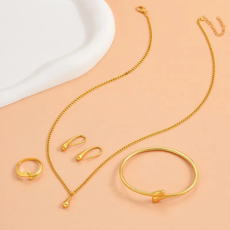 Set de joyas 4 piezas con diseño de gota