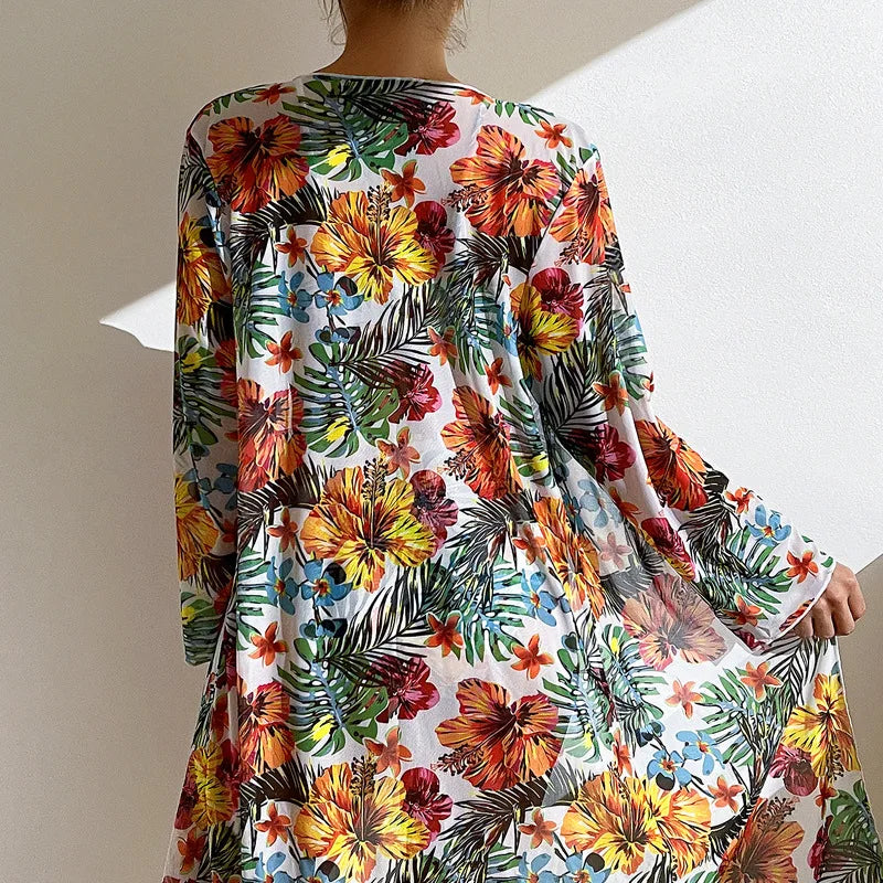 Bikini floral de 3 piezas con braga alta y kimono
