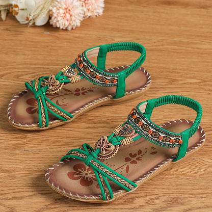 Sandalias boho étnicas con pedrería y tiras cruzadas