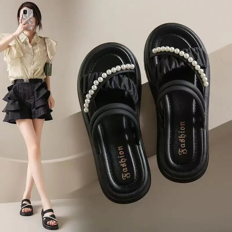 Sandalias con perlas y suela gruesa