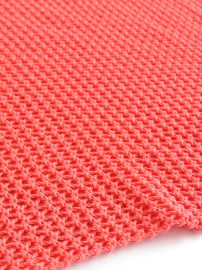 Falda corta con nudo lateral estilo playero chic y moderno