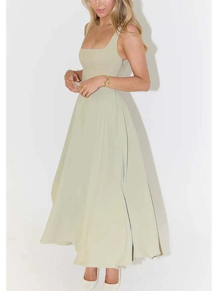 Vestido largo elegante verde oliva con escote cuadrado