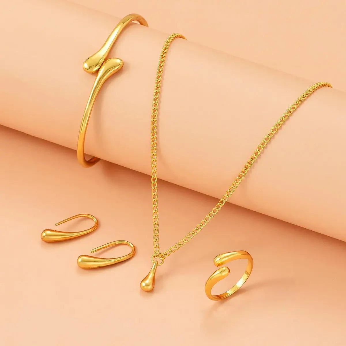 Set de joyas 4 piezas con diseño de gota