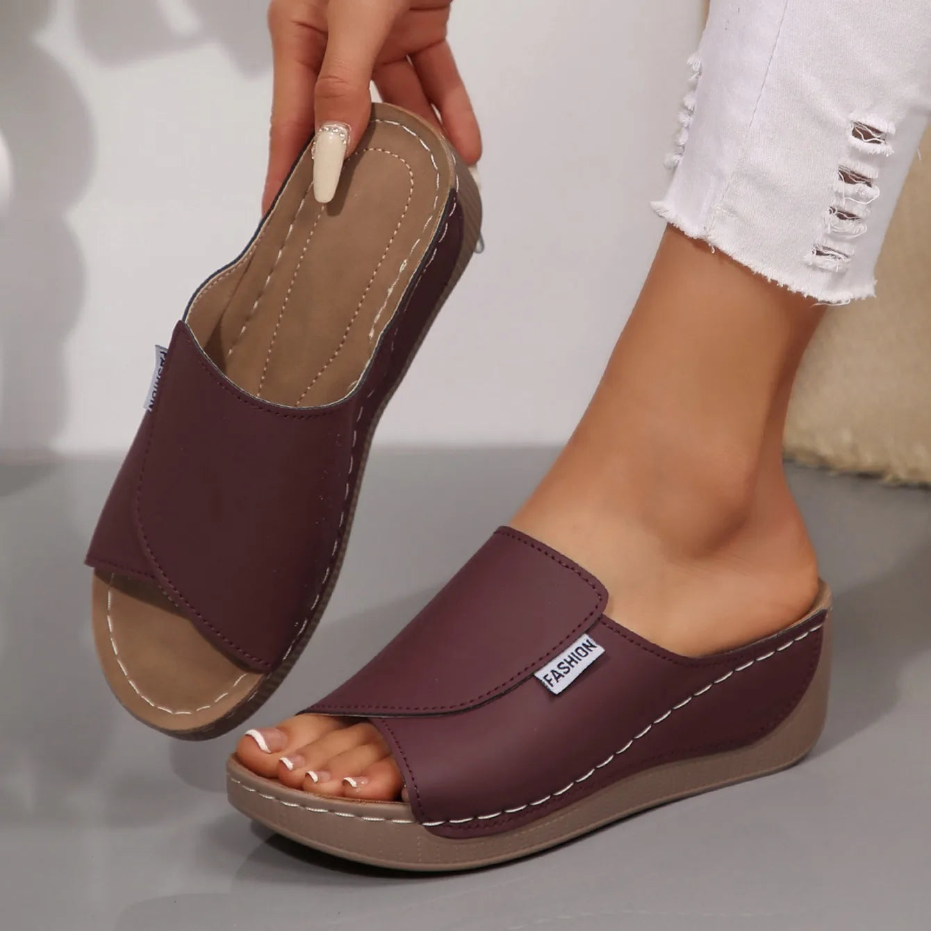 Sandalias planas de plataforma baja