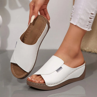 Sandalias planas de plataforma baja