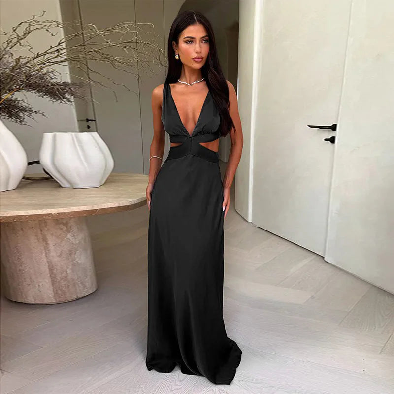 Vestido largo satinado con cut-outs y escote en V